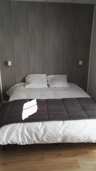 Location de Lit kingsize Luxe à GREZ-EN-BOUERE| SLM - SUN LIGHT MUSIC