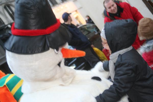 Location de peluches géantes à Guécélard | SLM - SUN LIGHT MUSIC