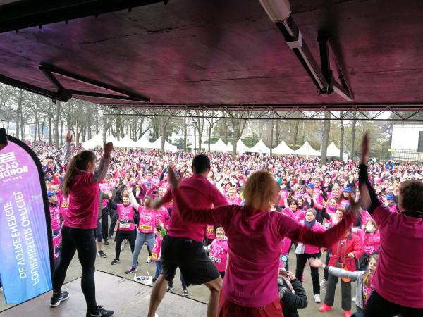 Semi podium à GREZ-EN-BOUERE| SLM - SUN LIGHT MUSIC