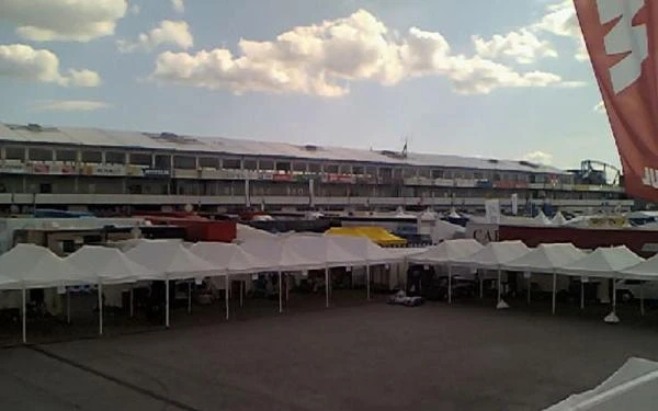 Tentes et chapiteaux à GREZ-EN-BOUERE